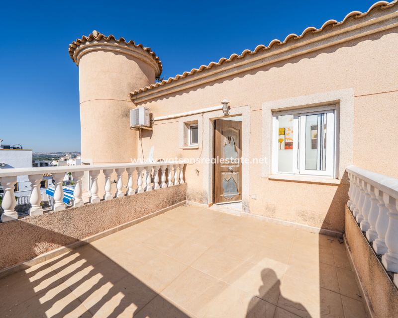 Venta - Chalet Independiente - Urb. La Marina