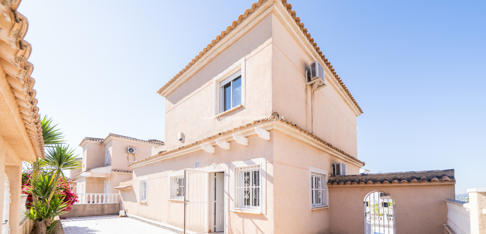 Venta - Chalet Independiente - Urb. La Marina
