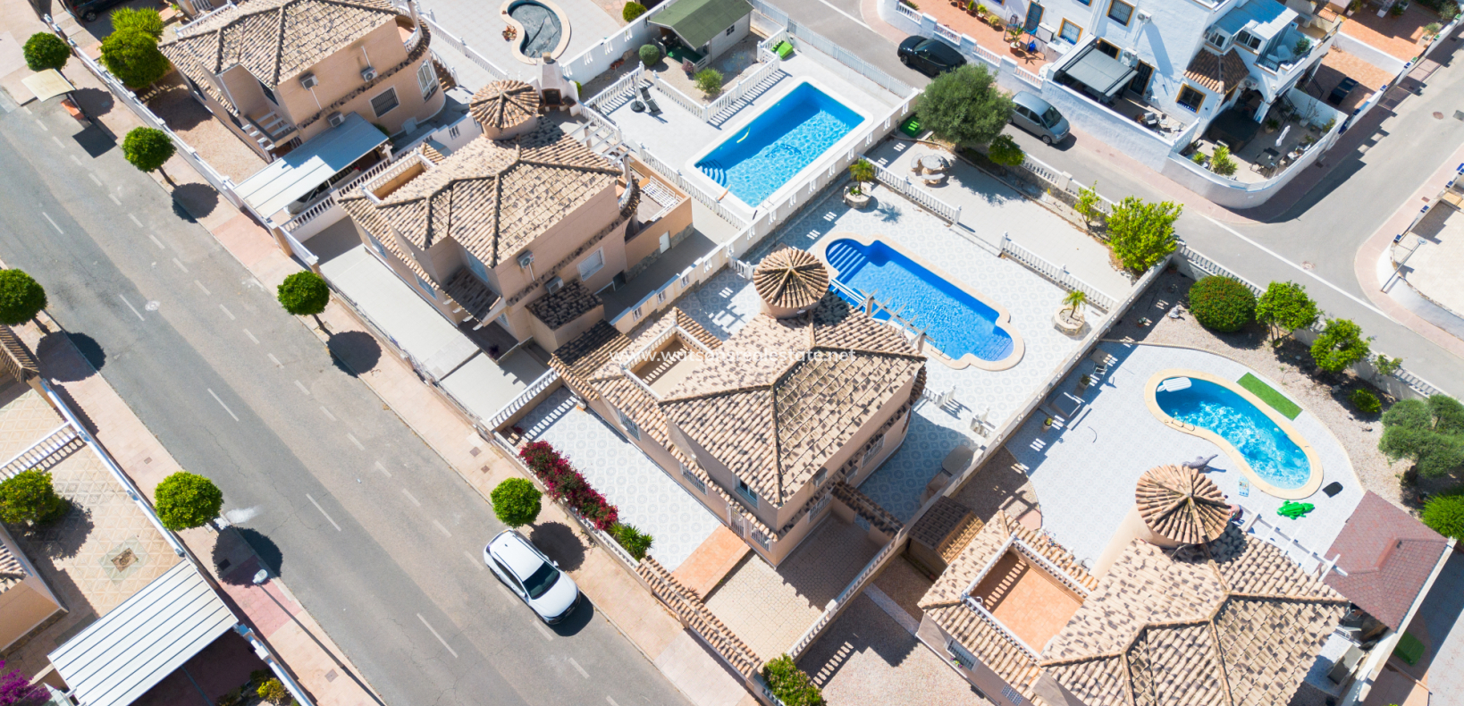 Venta - Chalet Independiente - Urb. La Marina