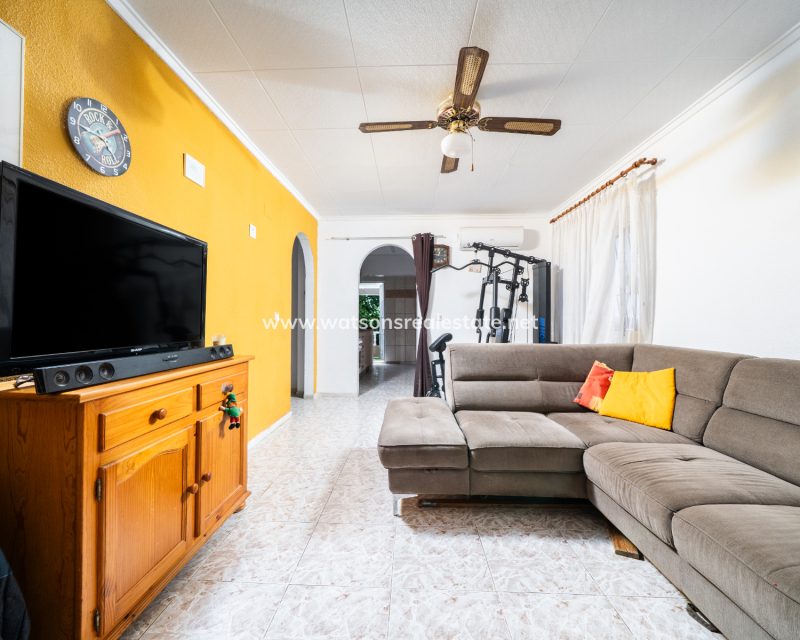 Venta - Chalet Independiente - Urb. La Marina