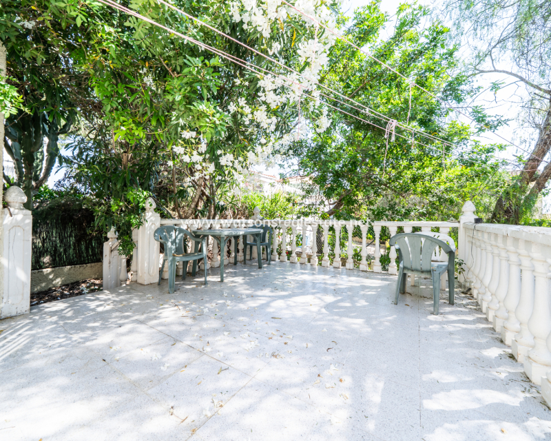 Venta - Chalet Independiente - Urb. La Marina