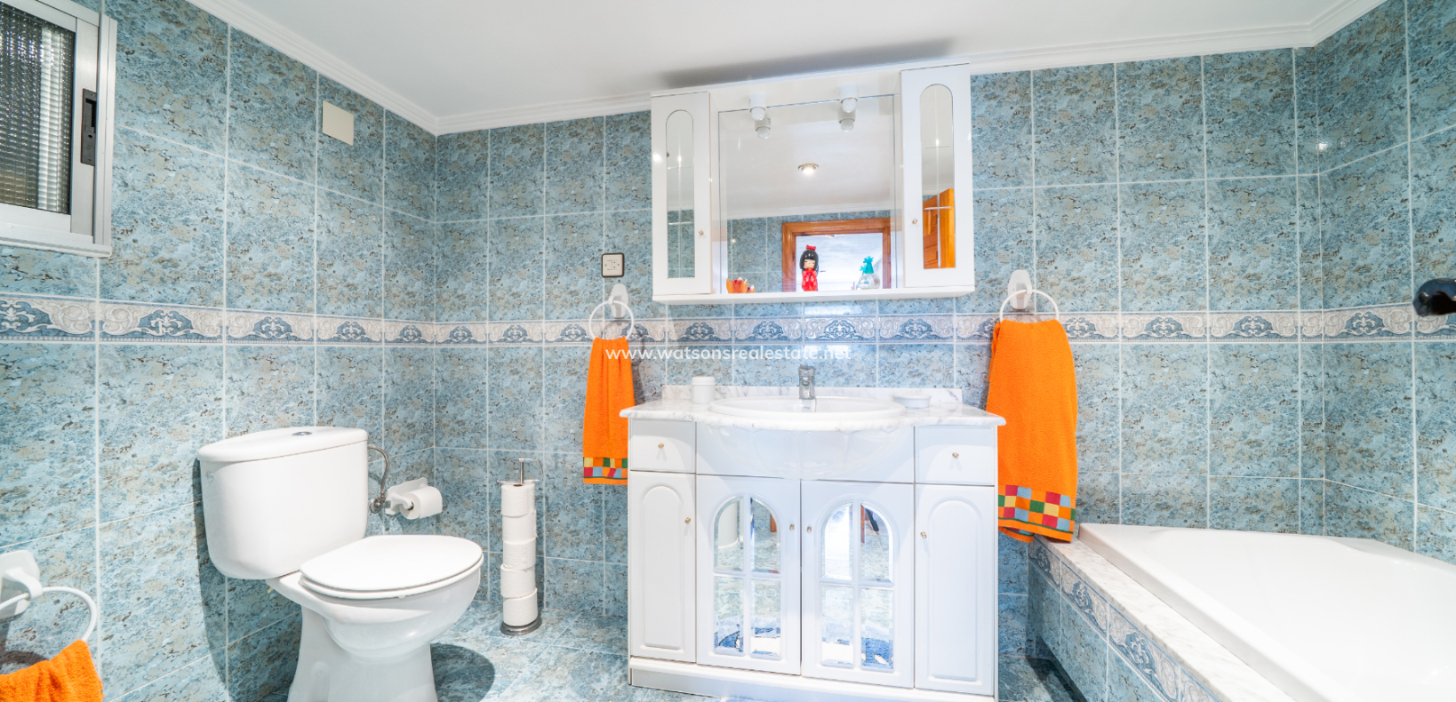 Venta - Chalet Independiente - Urb. La Marina