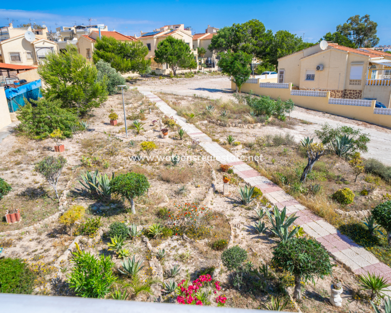 Venta - Chalet Independiente - Urb. La Marina