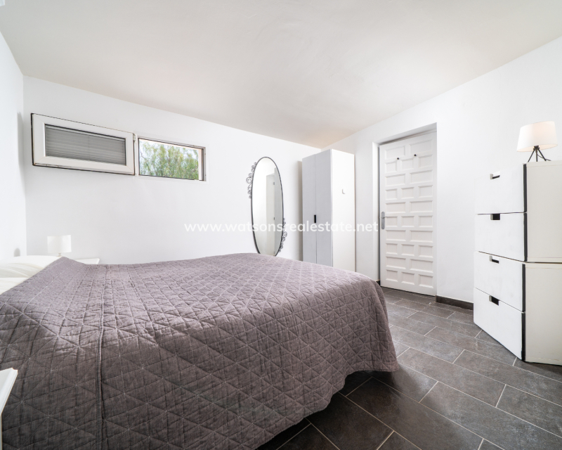 Venta - Chalet Independiente - Urb. La Marina