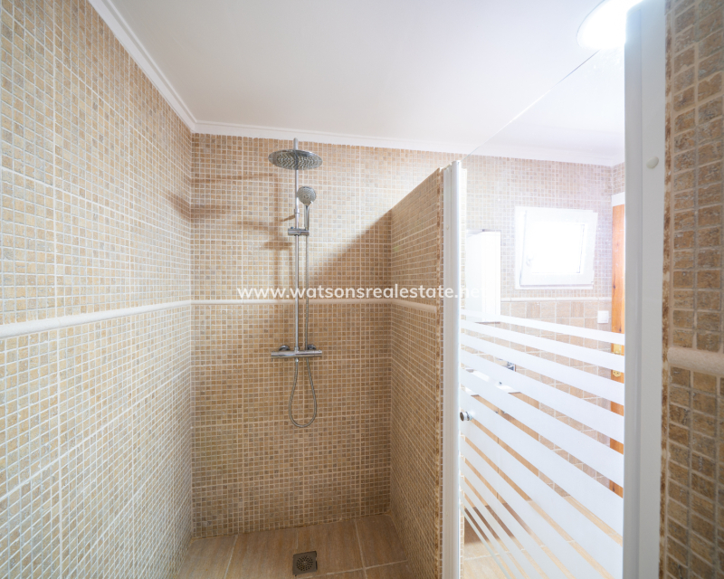 Venta - Chalet Independiente - Urb. La Marina