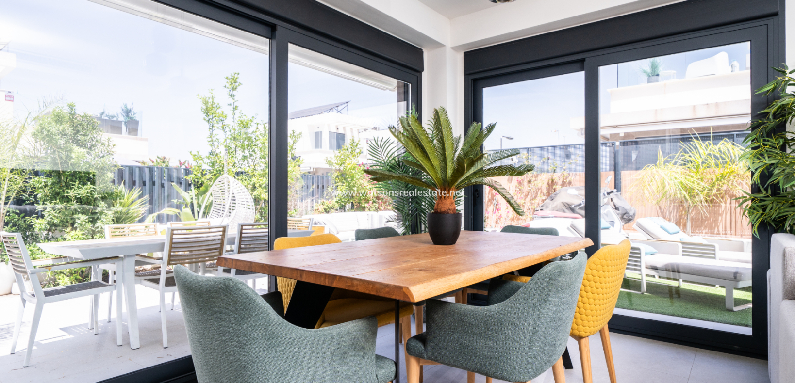Venta - Chalet Independiente - Urb. La Marina