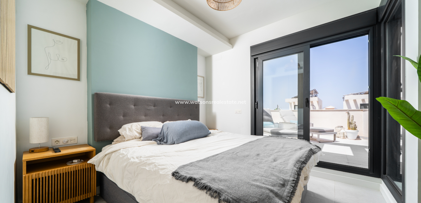 Venta - Chalet Independiente - Urb. La Marina