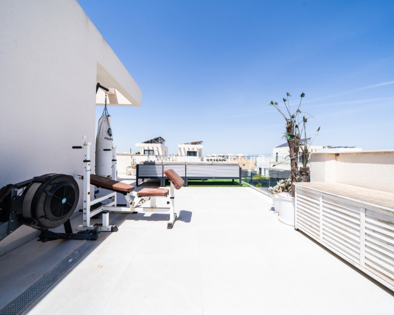 Venta - Chalet Independiente - Urb. La Marina