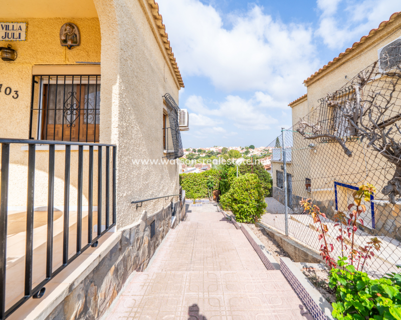 Venta - Chalet Independiente - Urb. La Marina
