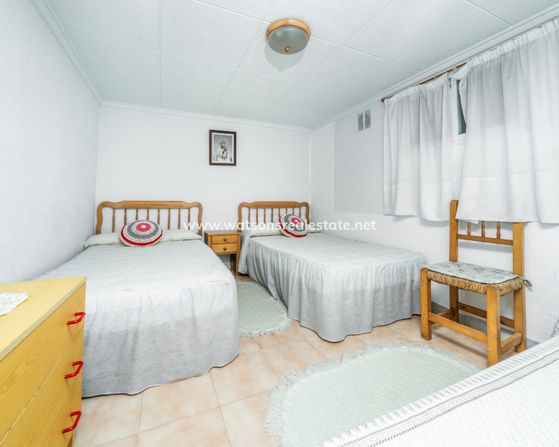 Venta - Chalet Independiente - Urb. La Marina