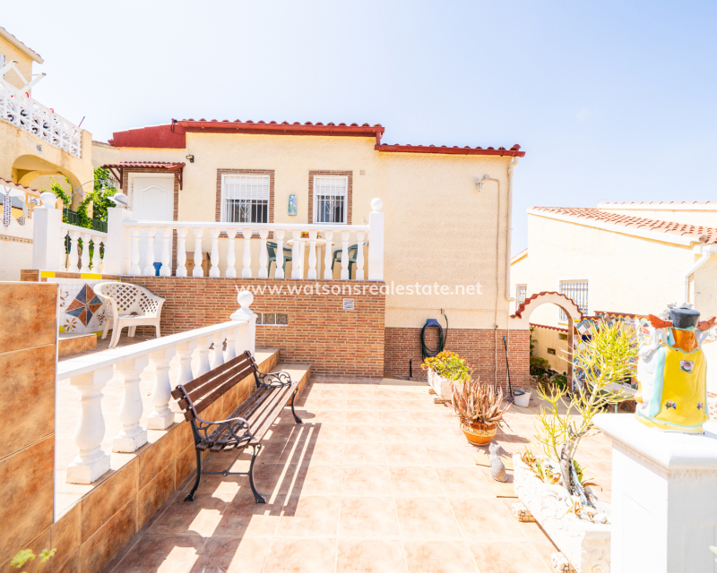Venta - Chalet Independiente - Urb. La Marina
