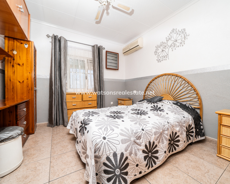 Venta - Chalet Independiente - Urb. La Marina