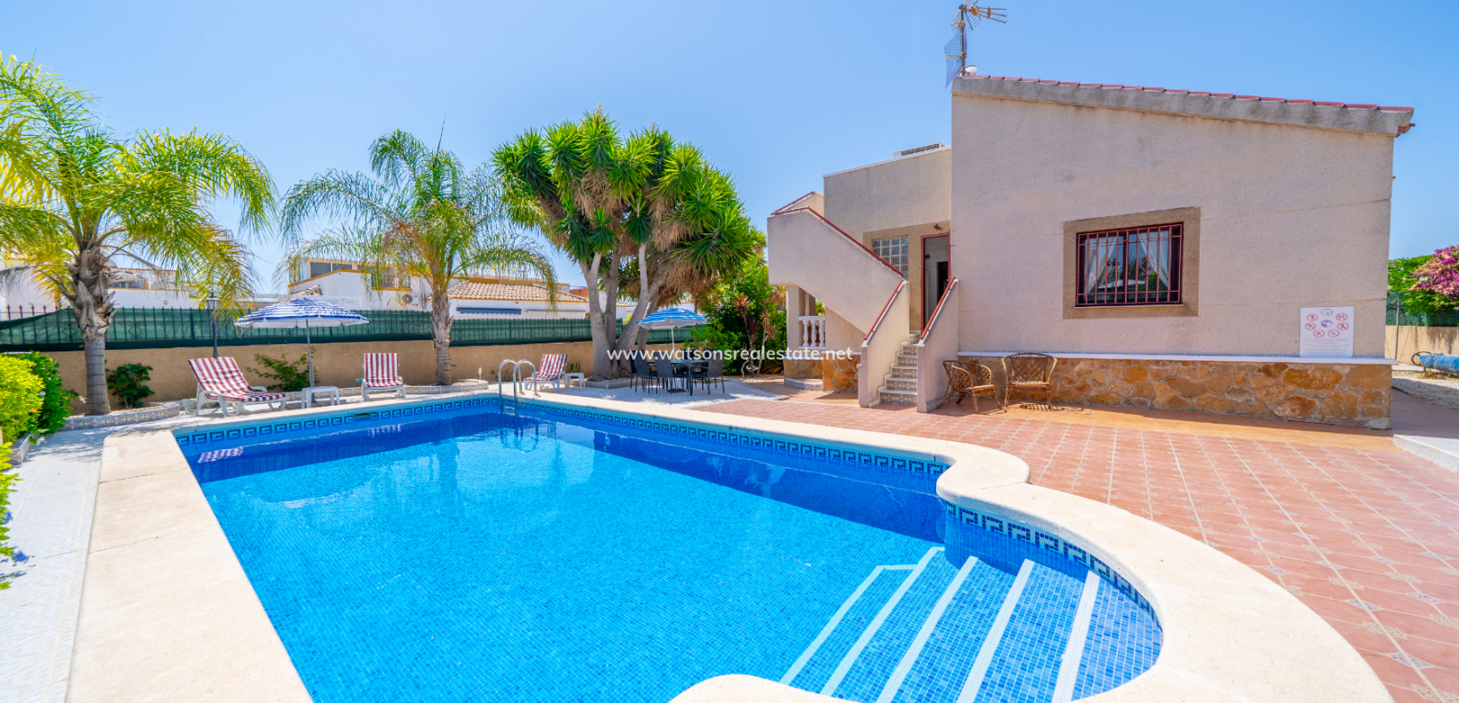 Venta - Chalet Independiente - Urb. La Marina
