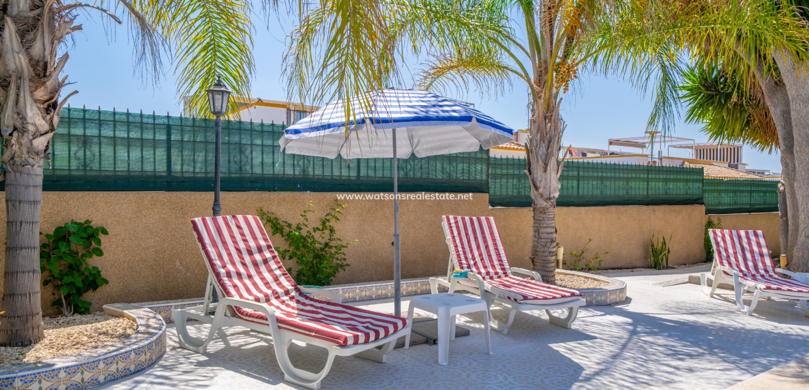 Venta - Chalet Independiente - Urb. La Marina