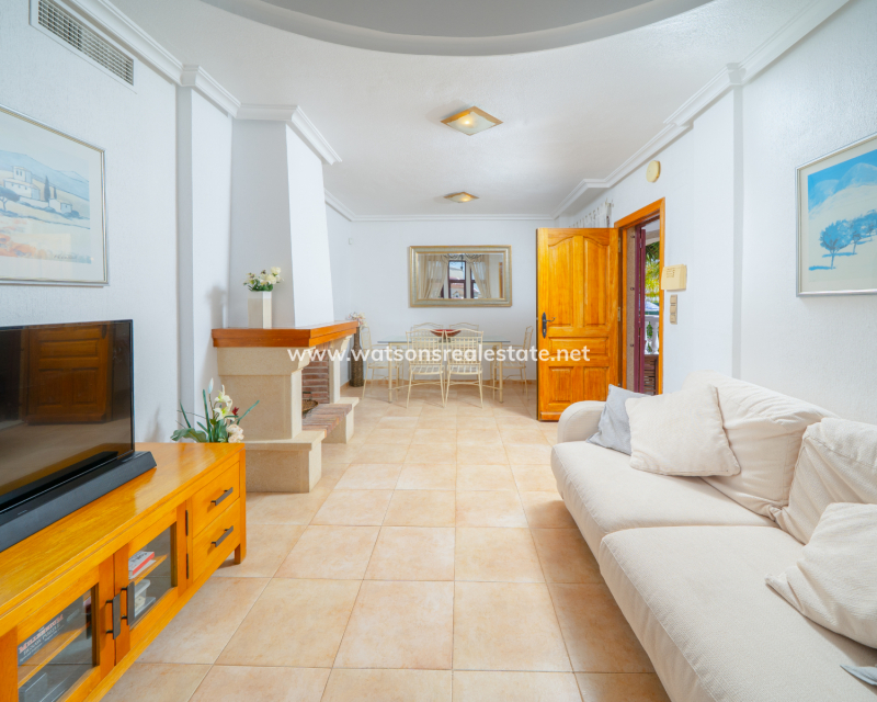 Venta - Chalet Independiente - Urb. La Marina