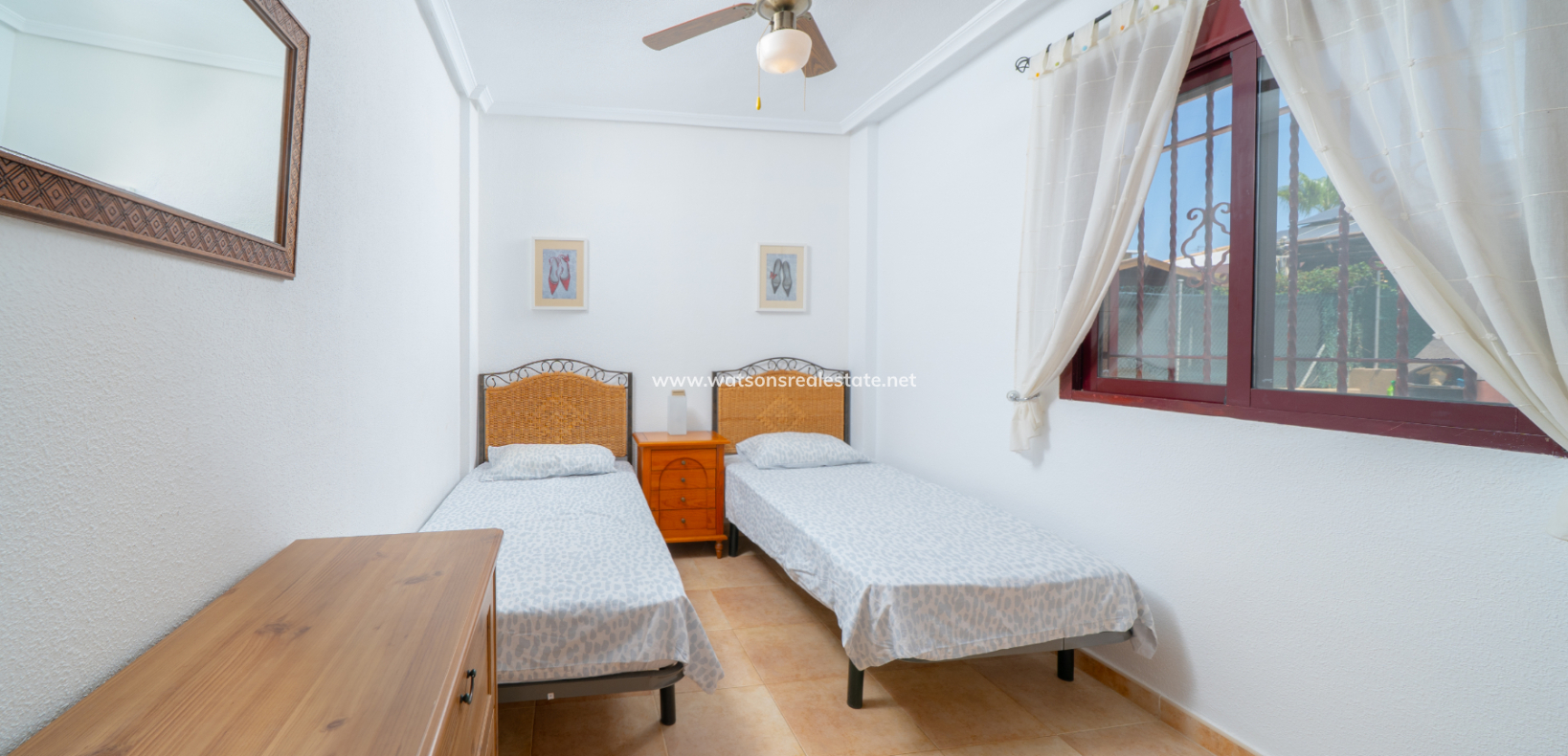 Venta - Chalet Independiente - Urb. La Marina