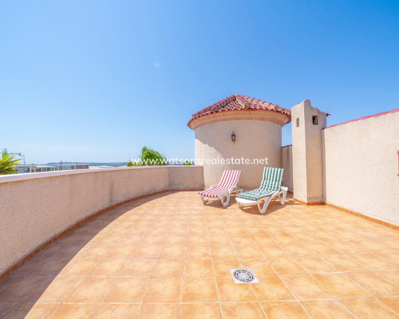 Venta - Chalet Independiente - Urb. La Marina