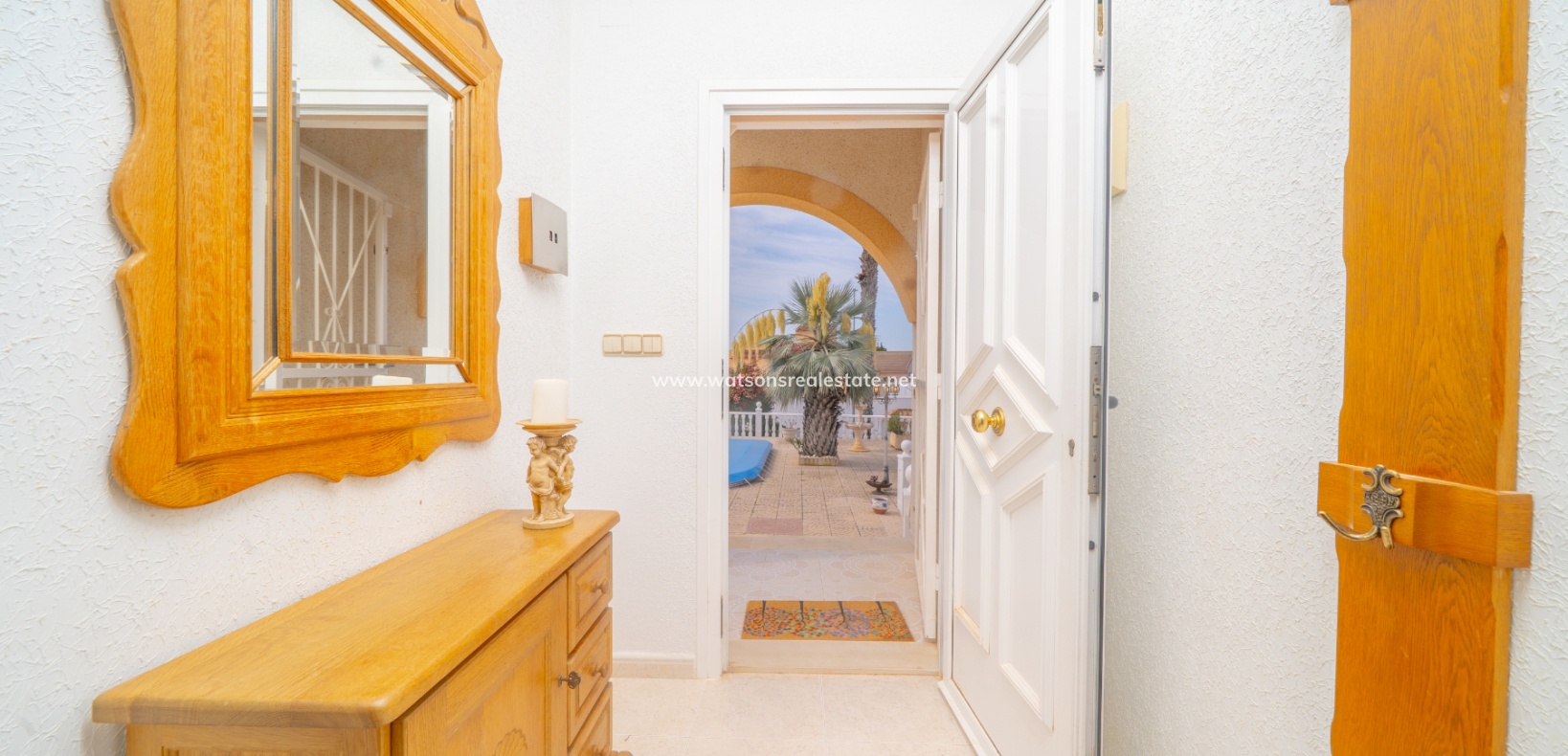 Venta - Chalet Independiente - Urb. La Marina