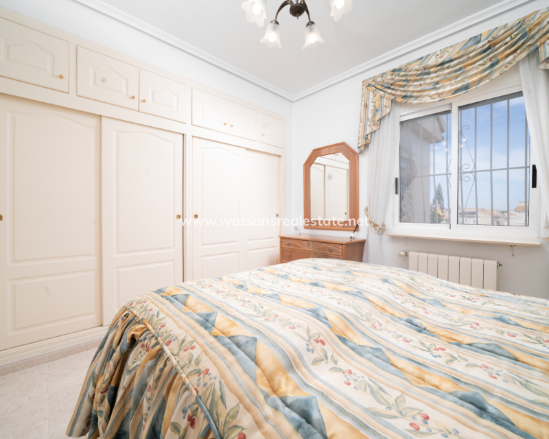 Venta - Chalet Independiente - Urb. La Marina