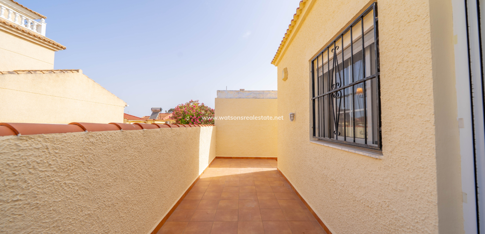 Venta - Chalet Independiente - Urb. La Marina