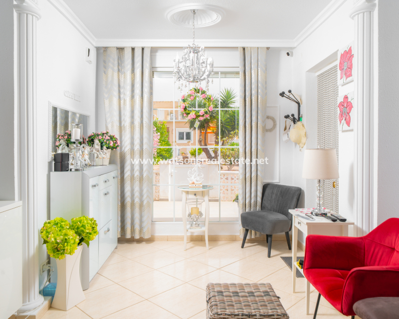 Venta - Chalet Independiente - Urb. La Marina