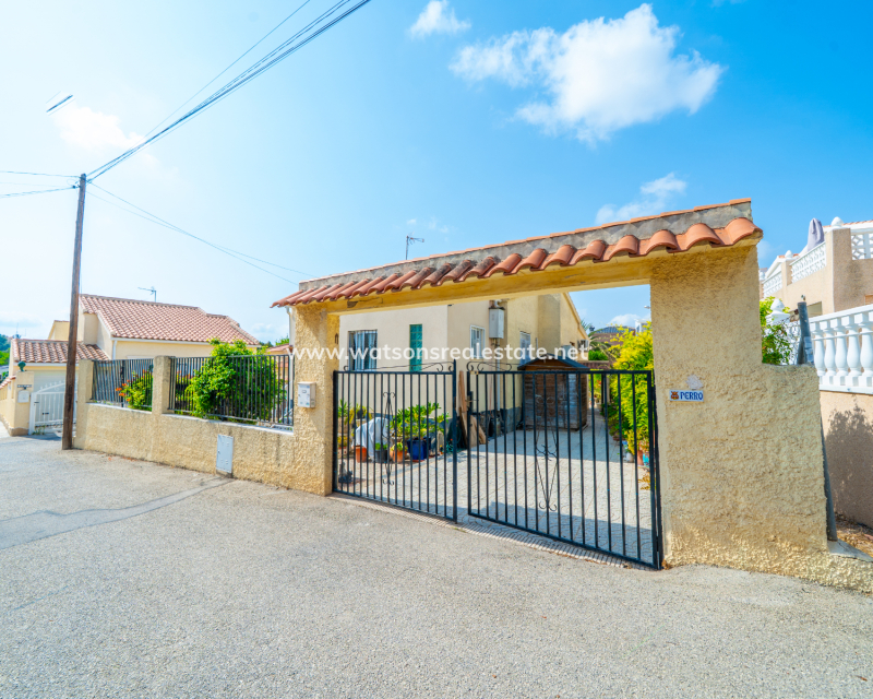 Venta - Chalet Independiente - Urb. La Marina