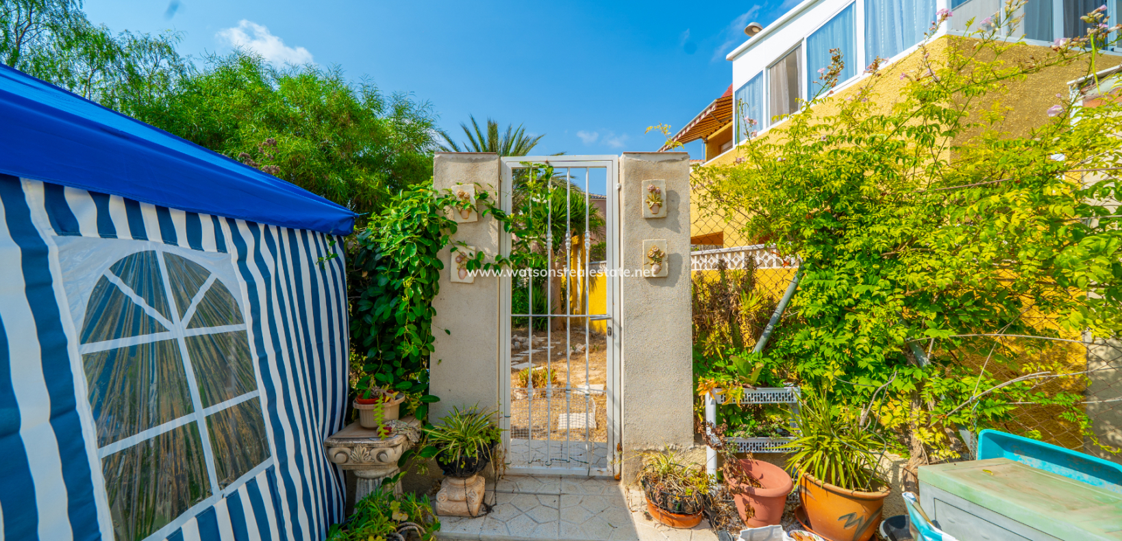 Venta - Chalet Independiente - Urb. La Marina