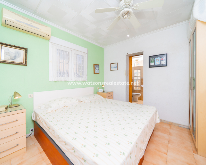 Venta - Chalet Independiente - Urb. La Marina