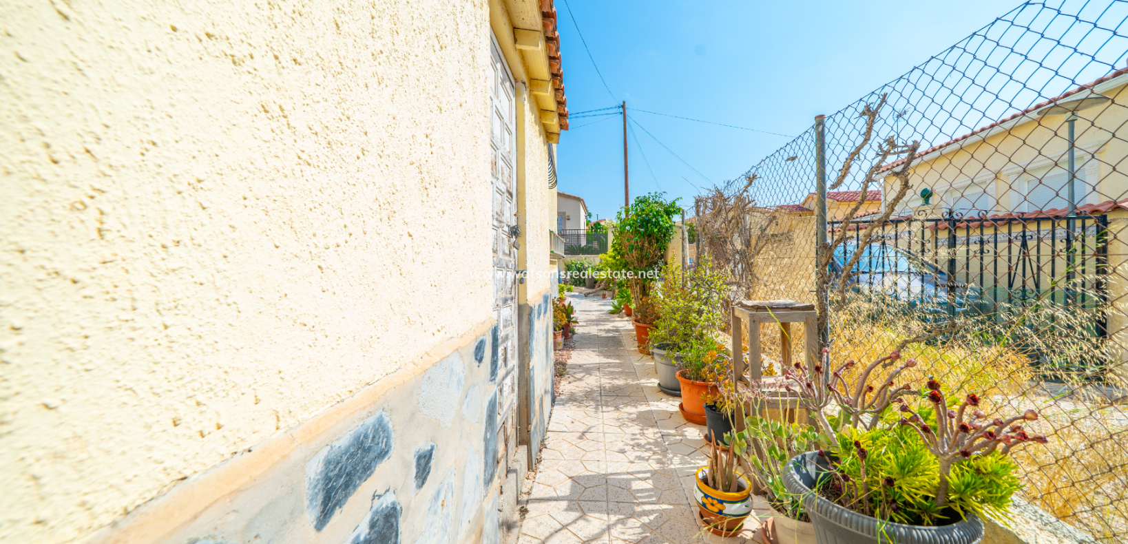Venta - Chalet Independiente - Urb. La Marina