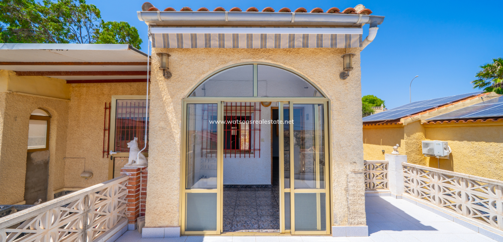 Venta - Chalet Independiente - Urb. La Marina