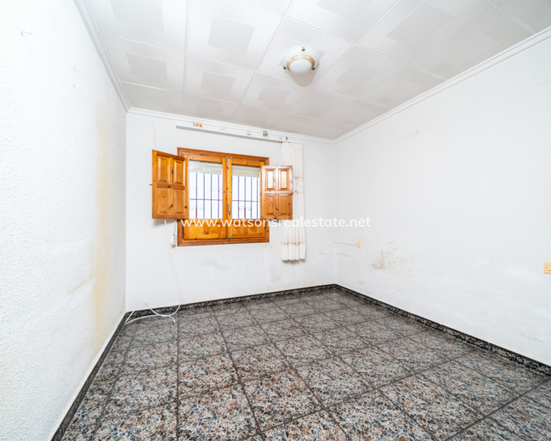 Venta - Chalet Independiente - Urb. La Marina