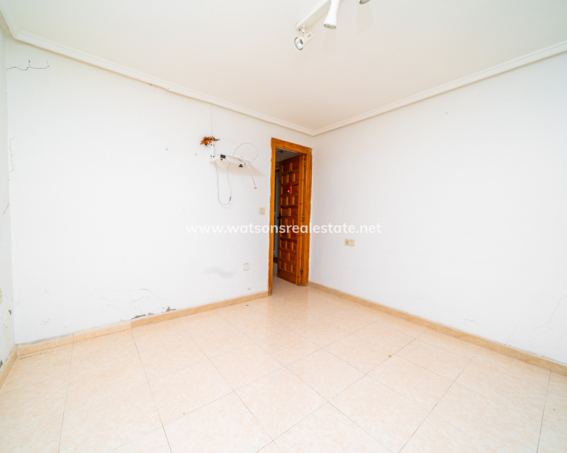 Venta - Chalet Independiente - Urb. La Marina