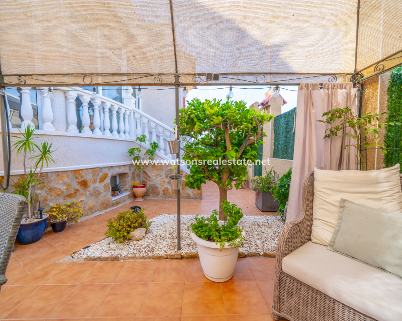 Venta - Chalet Independiente - Urb. La Marina