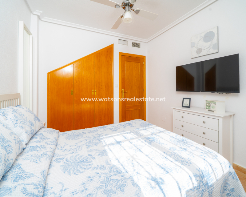 Venta - Chalet Independiente - Urb. La Marina