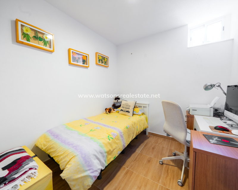 Venta - Chalet Independiente - Urb. La Marina