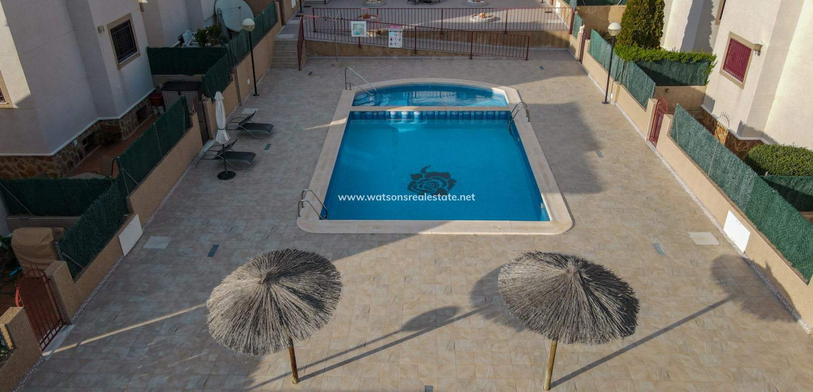 Venta - Chalet Independiente - Urb. La Marina