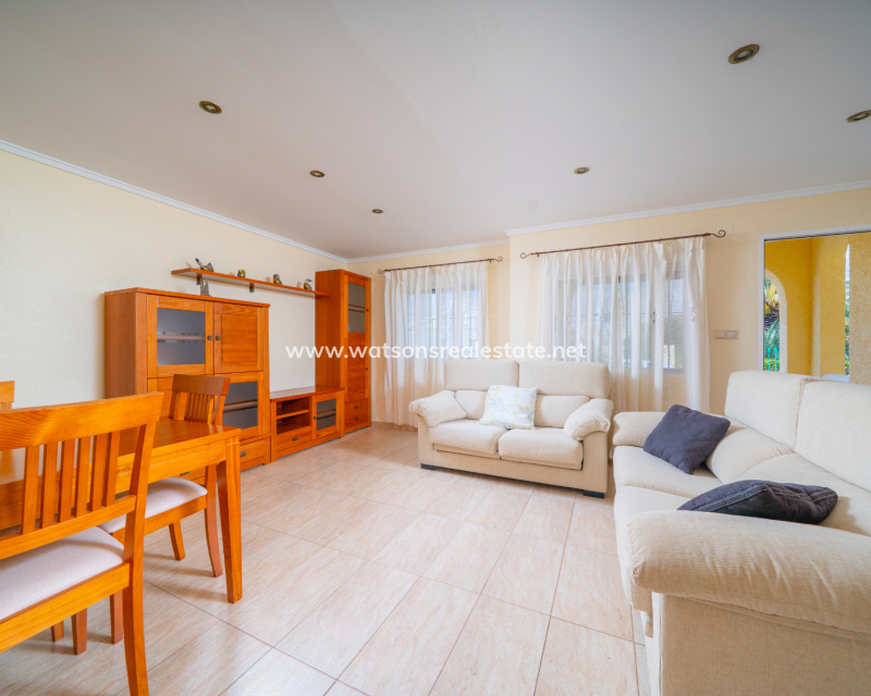 Venta - Chalet Independiente - Urb. La Marina