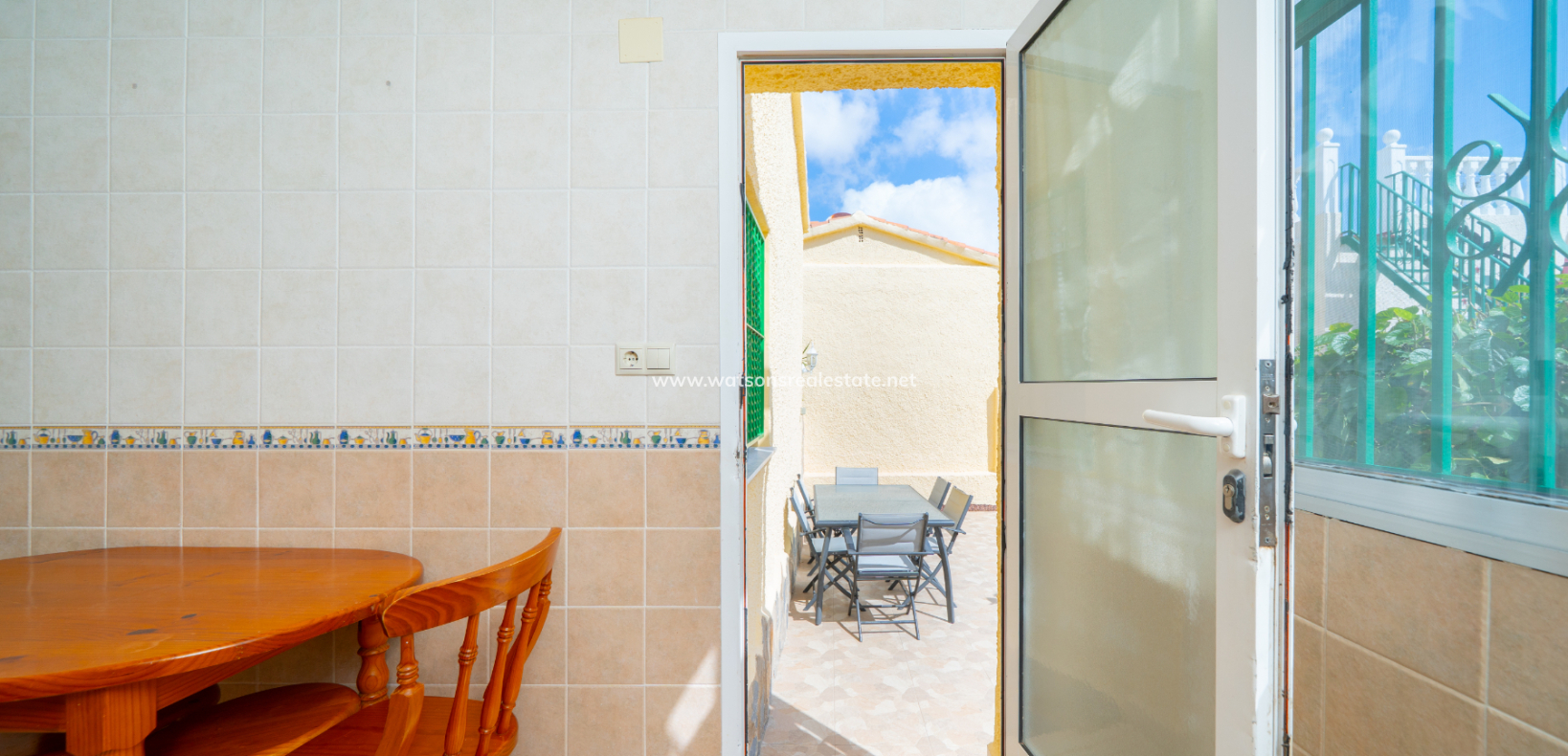 Venta - Chalet Independiente - Urb. La Marina