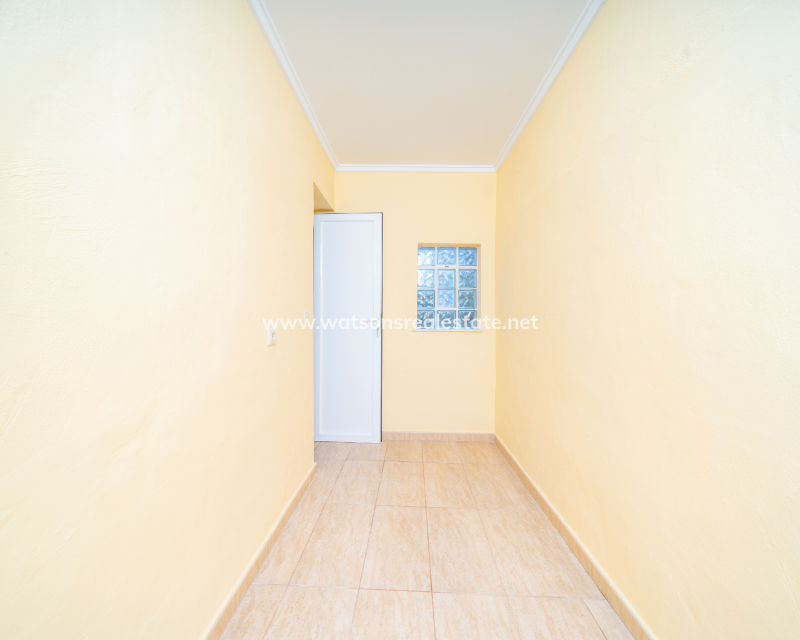 Venta - Chalet Independiente - Urb. La Marina