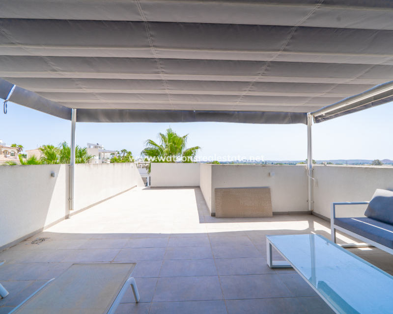 Venta - Chalet Independiente - Urb. La Marina