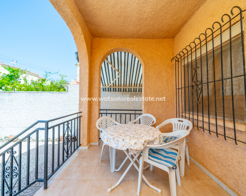 Venta - Chalet Independiente - Urb. La Marina