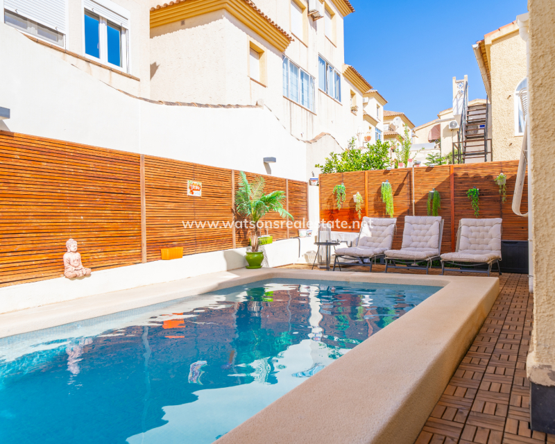 Venta - Chalet Independiente - Urb. La Marina
