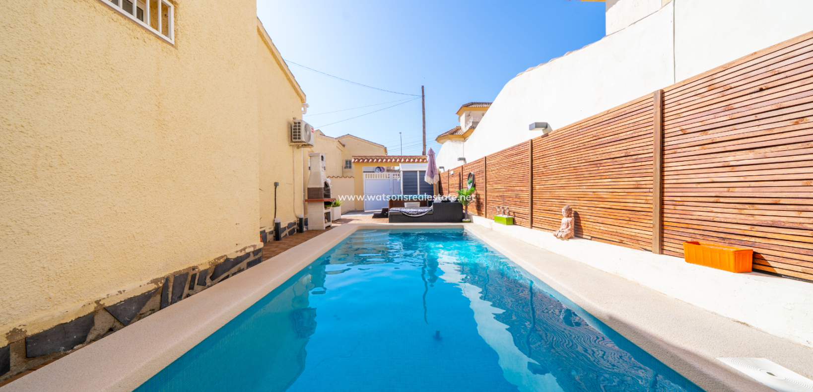 Venta - Chalet Independiente - Urb. La Marina
