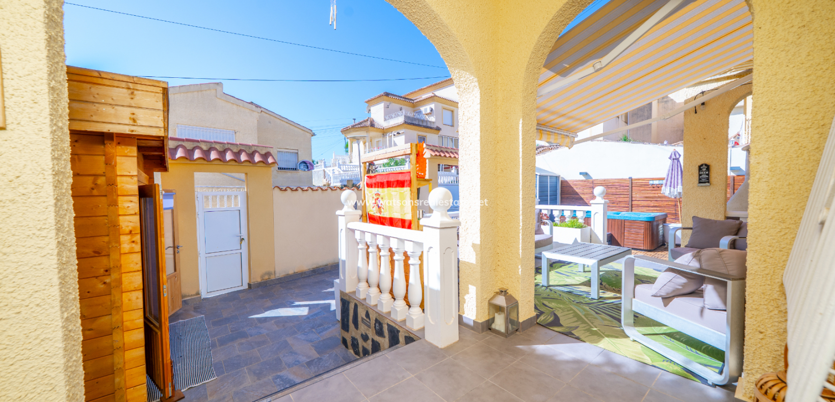 Venta - Chalet Independiente - Urb. La Marina