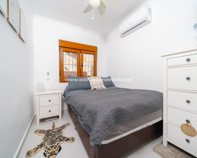 Venta - Chalet Independiente - Urb. La Marina
