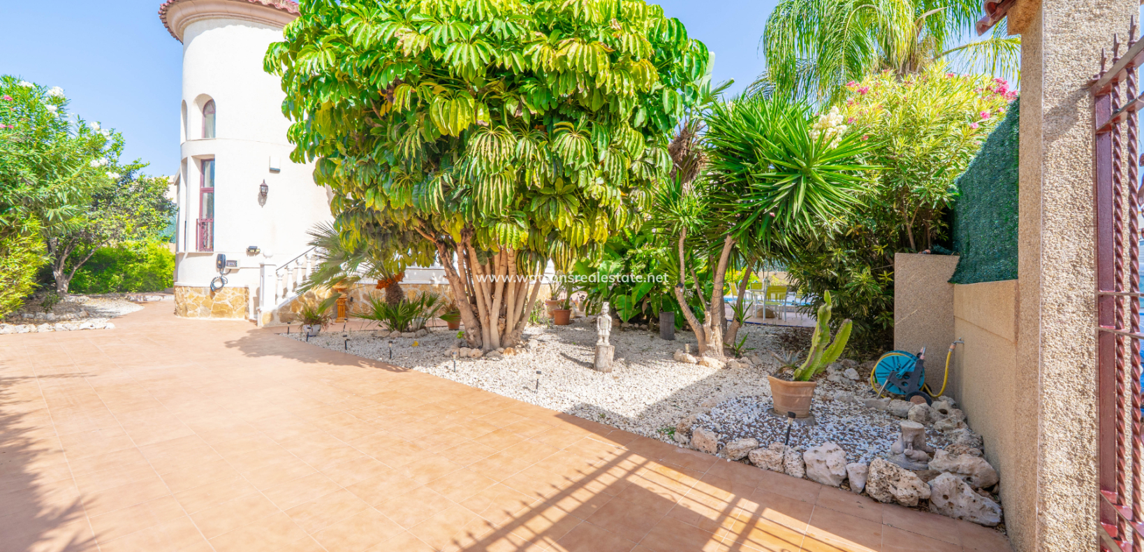 Venta - Chalet Independiente - Urb. La Marina