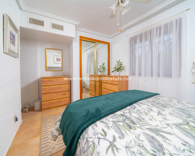 Venta - Chalet Independiente - Urb. La Marina