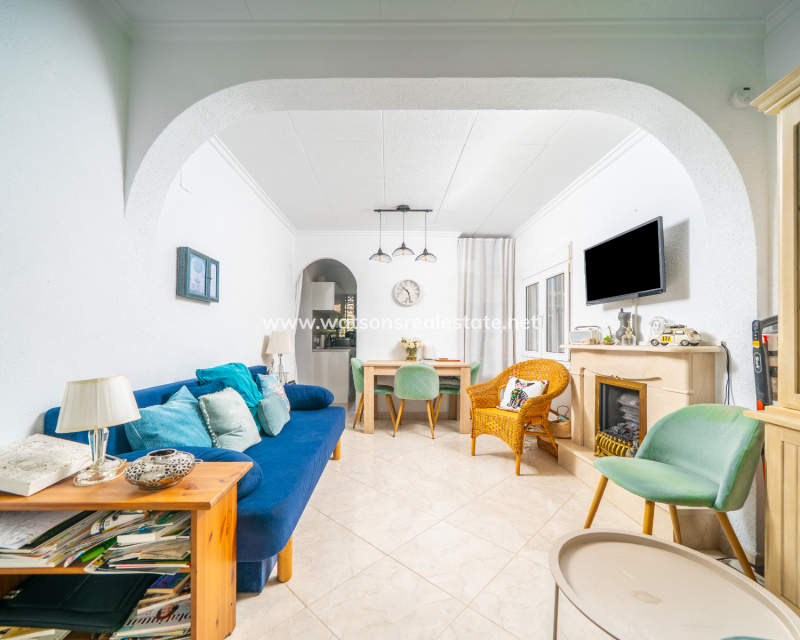 Venta - Chalet Independiente - Urb. La Marina