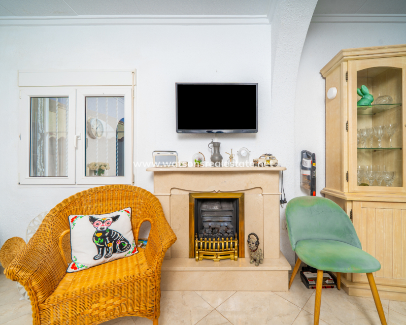 Venta - Chalet Independiente - Urb. La Marina