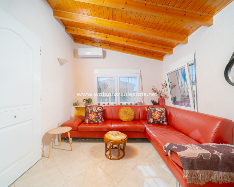 Venta - Chalet Independiente - Urb. La Marina